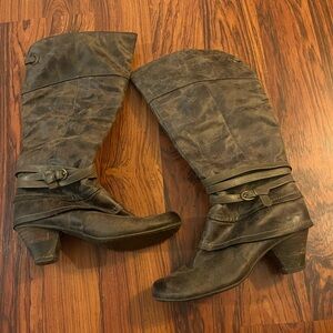 Boss- Marbella Women’s Knee-High Boots, Rustic, Distressed, Bohemian , Size 7.5